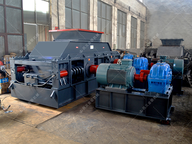 對輥破碎機(jī)使用時(shí)的正確操作順序 對輥破碎機(jī)使用時(shí)的正確操作順序