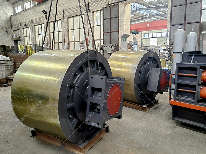 1810液壓對(duì)輥制砂機(jī)一小時(shí)產(chǎn)量多少？