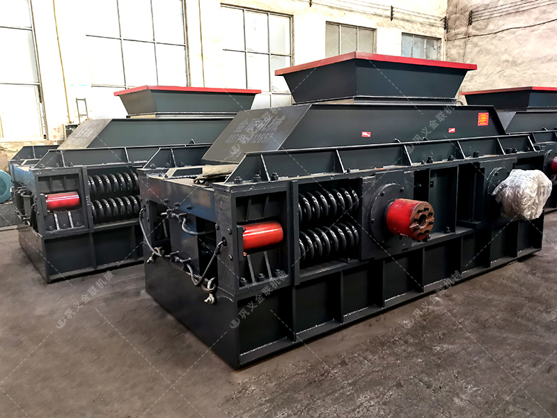 錳鋼對輥破碎機(jī)會出現(xiàn)堵塞現(xiàn)象嗎？