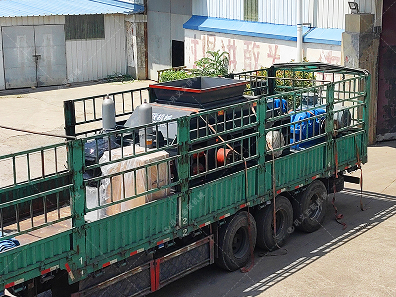 液壓式對輥制砂機 VS 沖擊式制砂機:哪種更適合您的生產(chǎn)線? 液壓式對輥制砂機 VS 沖擊式制砂機:哪種更適合您的生產(chǎn)線?